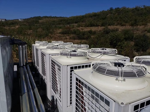 安装完毕的AQUA黄瓜视频网站空气源热泵